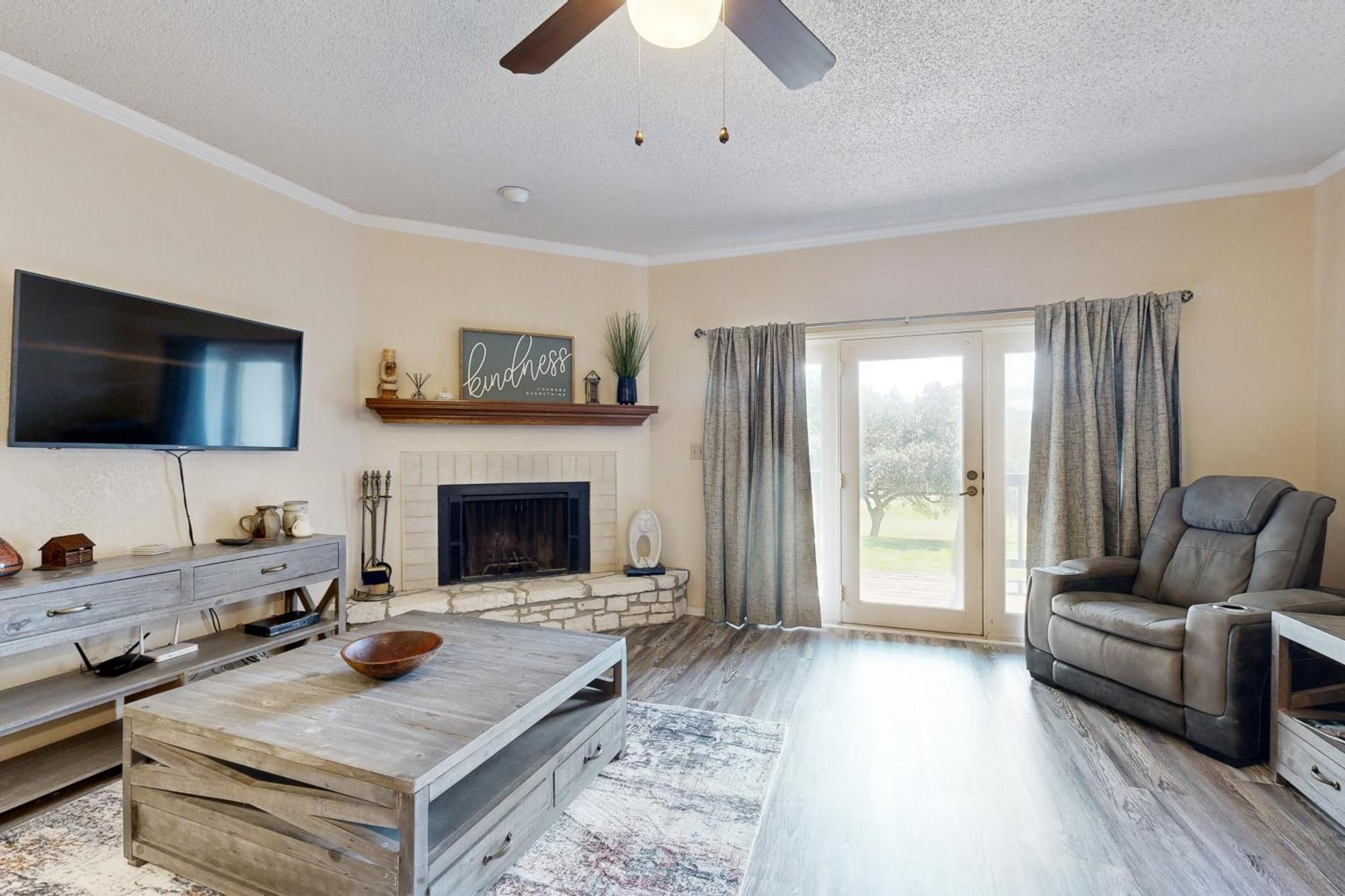 Condo On The Green Canyon Lake Exterior photo