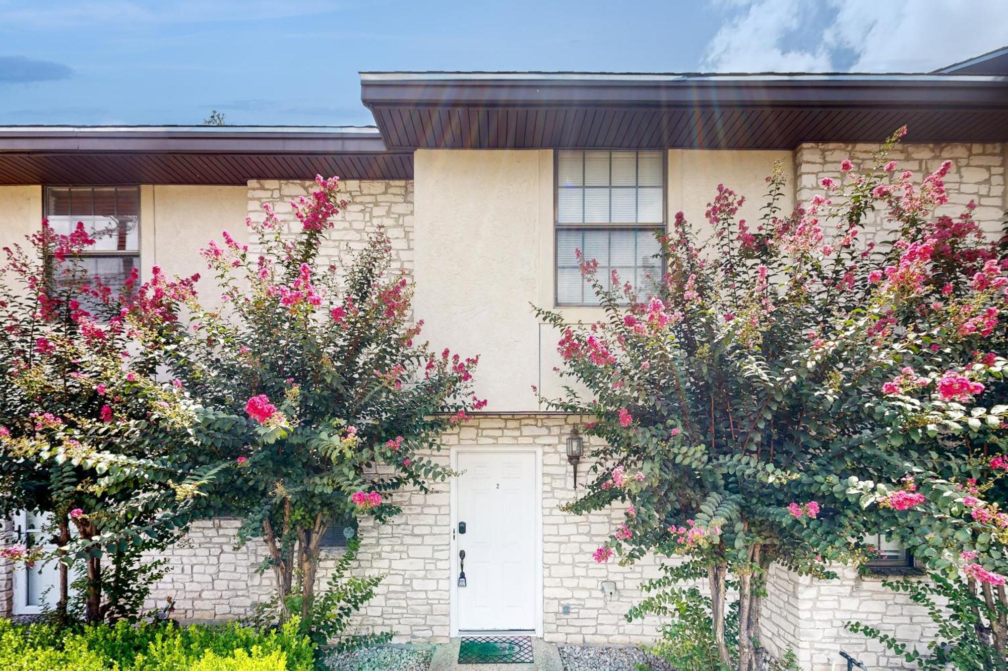 Condo On The Green Canyon Lake Exterior photo